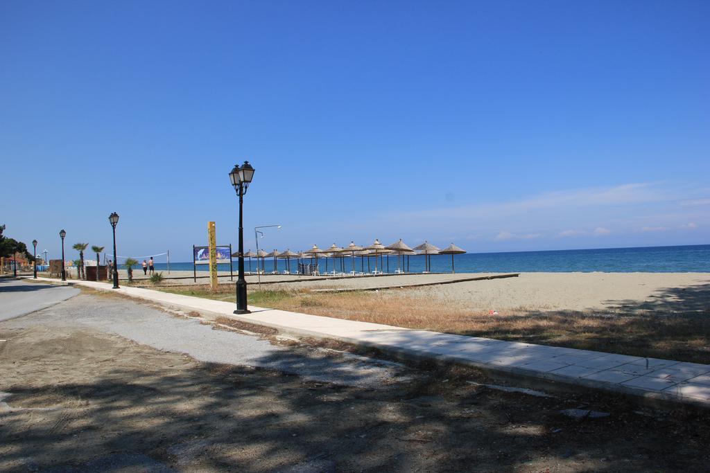 Hotel Geromichalos Paralia Skotinas Exterior foto