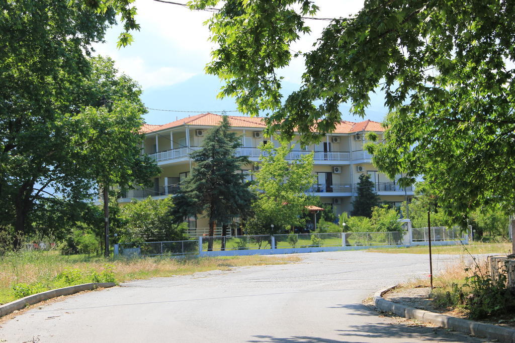 Hotel Geromichalos Paralia Skotinas Exterior foto